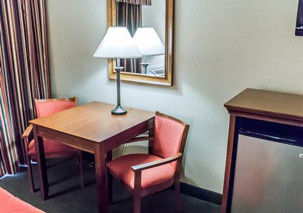 Clarion & At The Outlets Of George Hotel Lake George