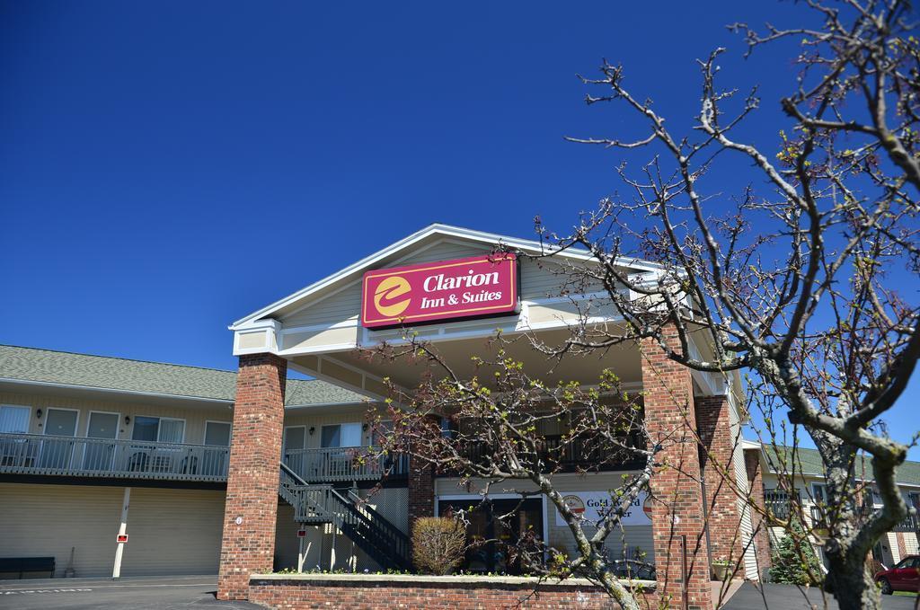 Clarion & At The Outlets Of George Hotel Lake George