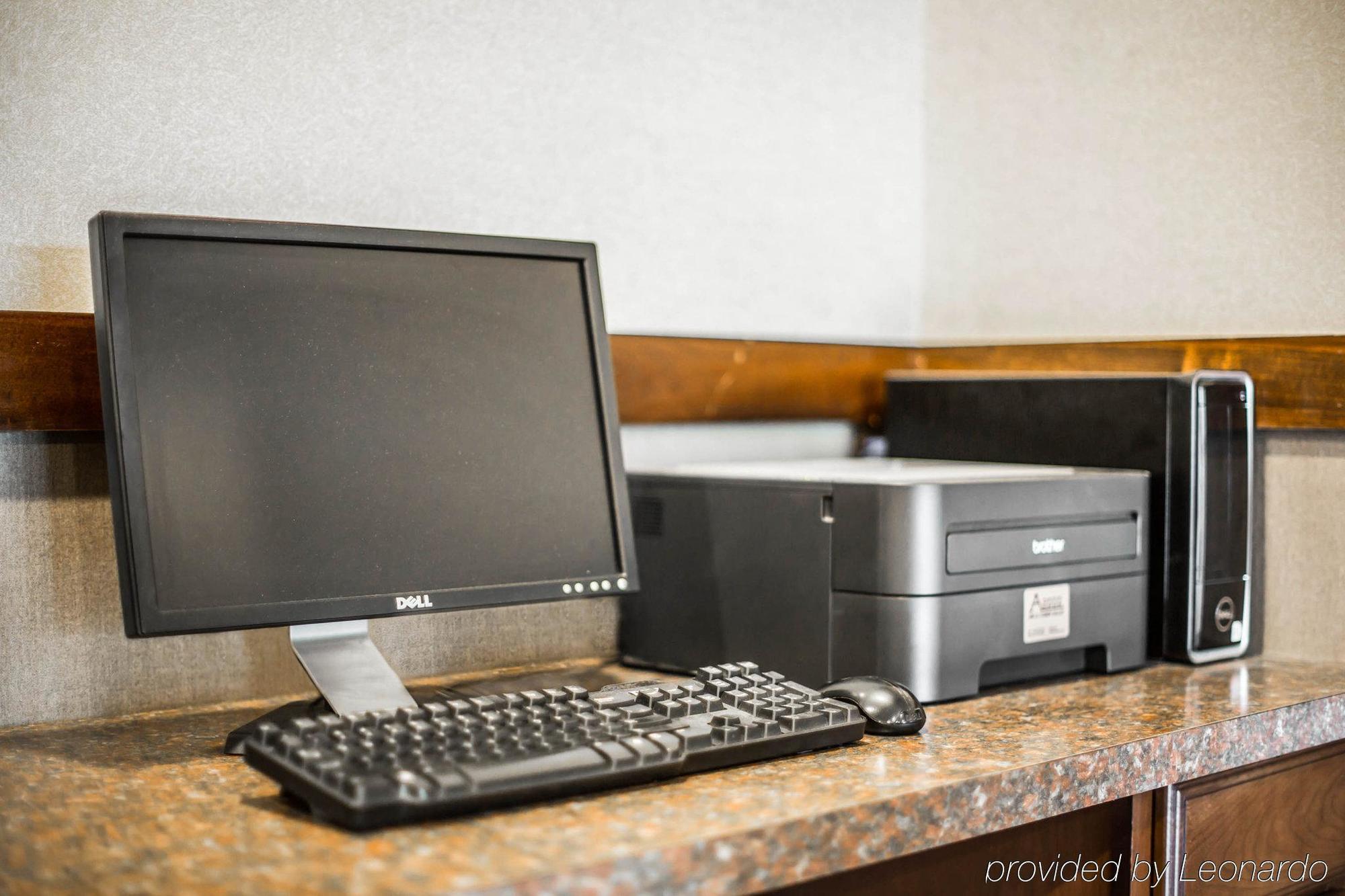 Clarion & At The Outlets Of George 3* Lake George