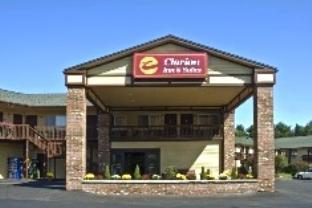 Clarion & At The Outlets Of George Lake George