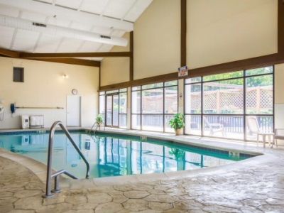 Clarion & At The Outlets Of George Hotel Lake George