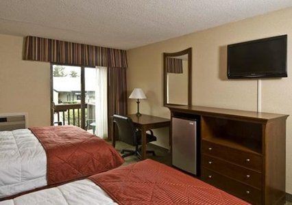 Clarion & At The Outlets Of George 3* Lake George